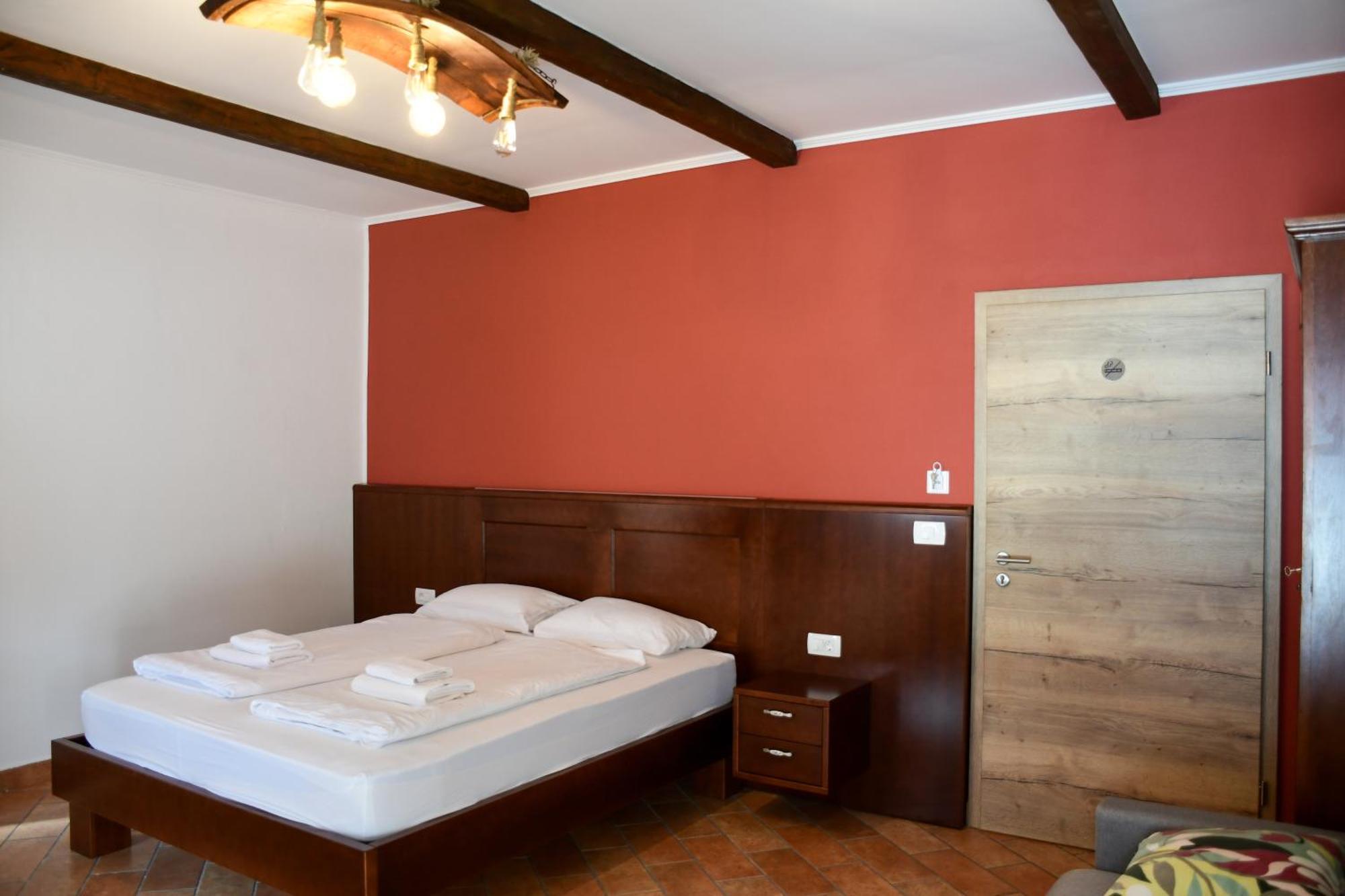 Razman Wine Rooms Gračišče Εξωτερικό φωτογραφία