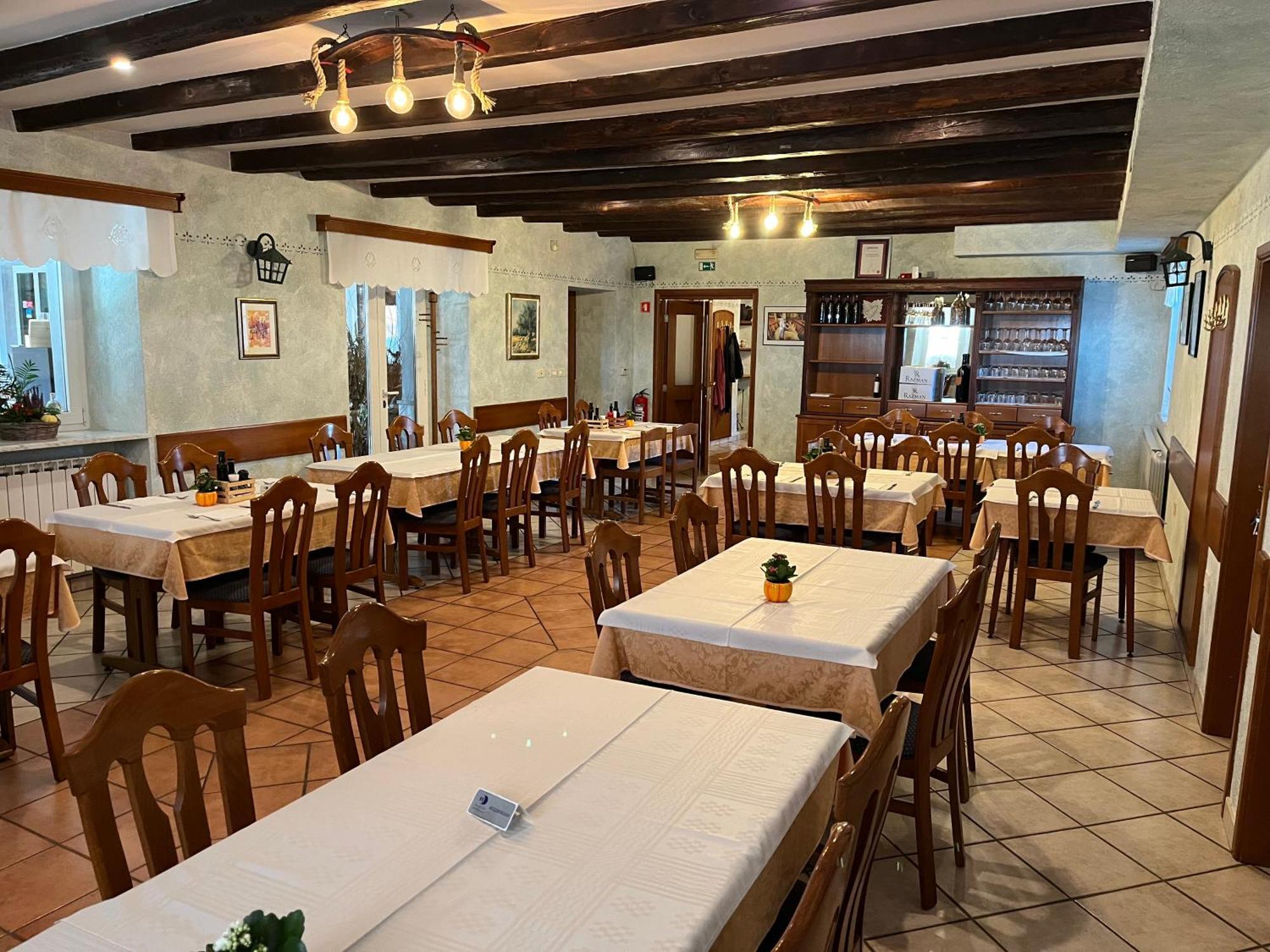 Razman Wine Rooms Gračišče Εξωτερικό φωτογραφία